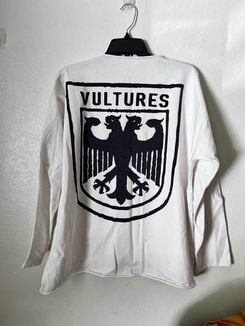 Vintage White YZY long T “vultures” long sleeved T-shirt